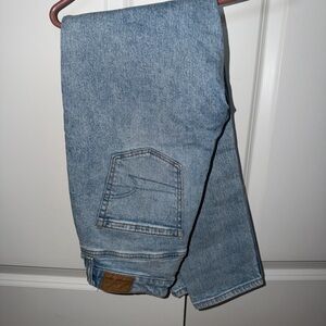 AE American Eagle STRIGID Light Blue Denim Jeans